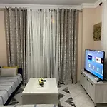 Prendi's In Apartamento Golem (Tirana)