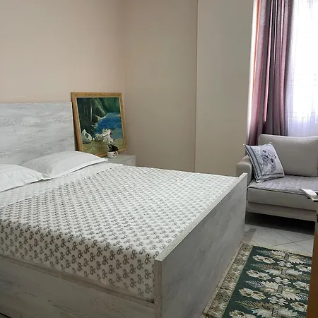 Apartament Prendi's In *